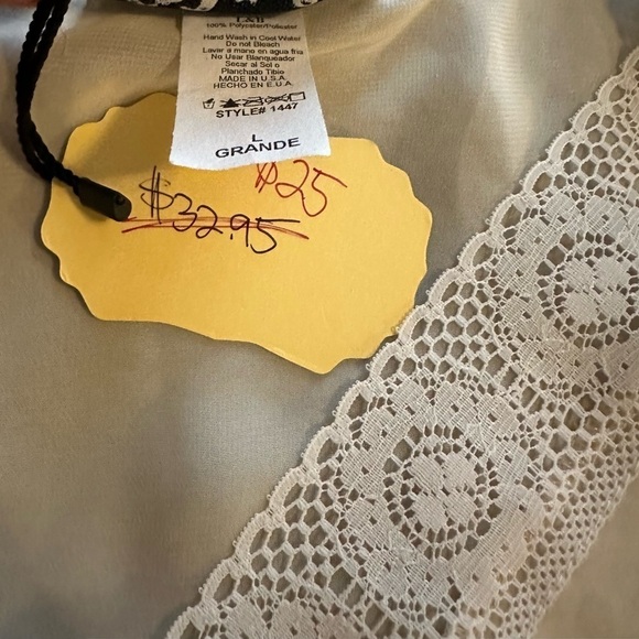 NWT L&B cream sheer blouse size L - Picture 4 of 4